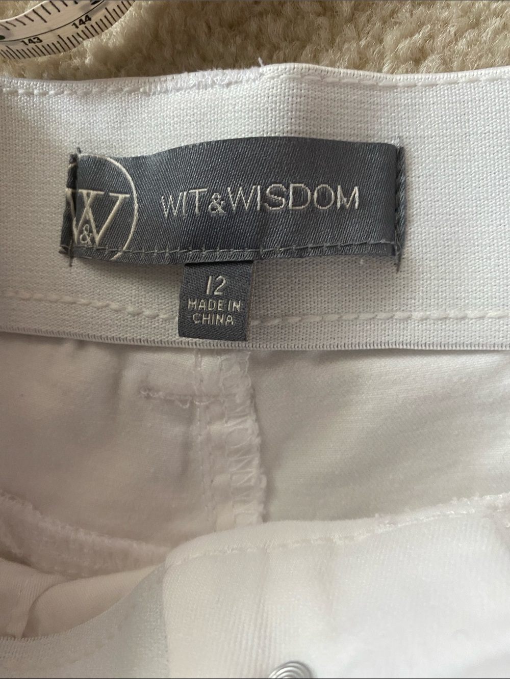 Wit & Wisdom size 12 white pants - Picture 3 of 6